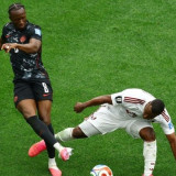 Pemain Qatar Ini Minta Maaf Usai Bikin Kaki Lawan Patah di Piala Dunia 2026