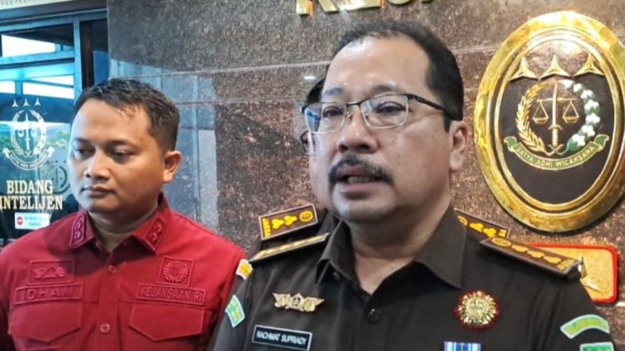 Dugaan Korupsi Perpus Digital Sulsel, Penyidik Telusuri Keterlibatan Pejabat Disdik dan DPRD
            - galeri foto