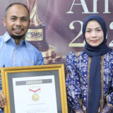 Dinilai Miliki Komitmen Keterbukaan Informasi Publik, Bupati Serang Diganjar Anugerah