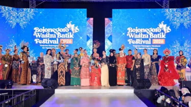 Ketua Dekranasda Jatim Arumi Jadi Juri Fashion Show Bojonegoro Wastra Batik Festival 2026, Dorong Batik Jatim Kian Mendunia