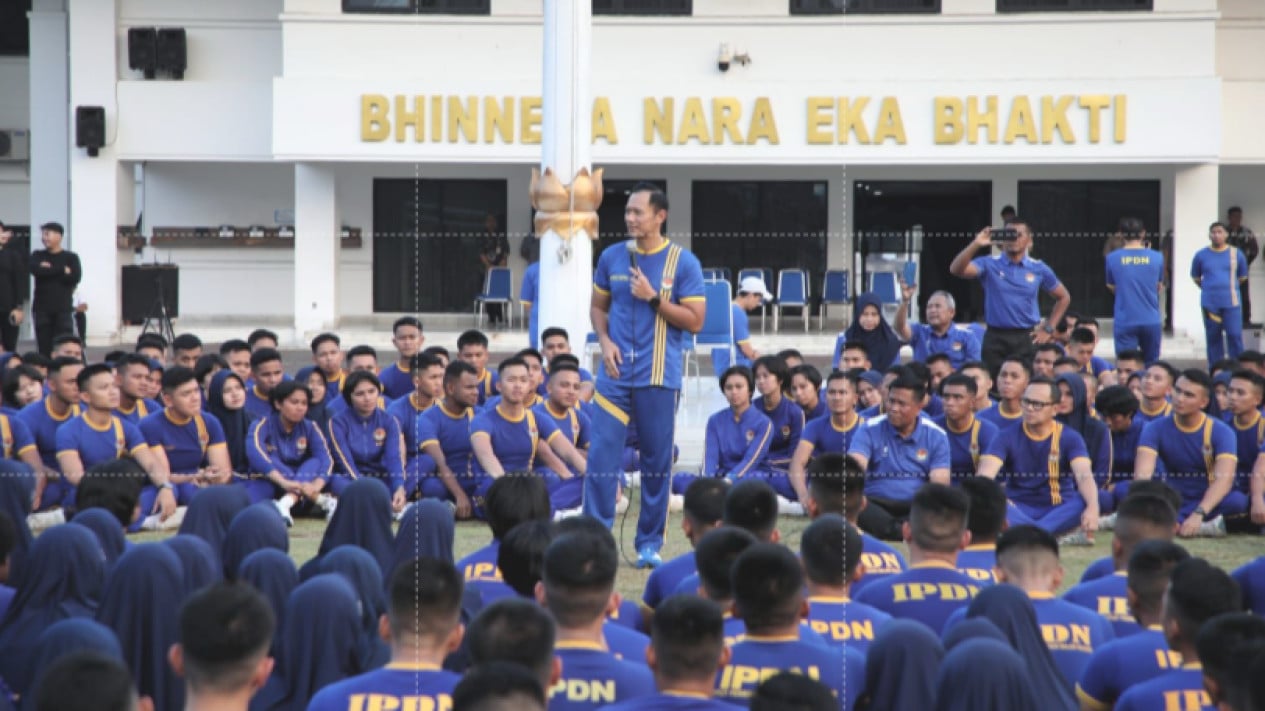 Pesan AHY ke Calon ASN IPDN: Jangan Hanya Lihat Data, Turun ke Lapangan Pahami Masyarakat
            - galeri foto