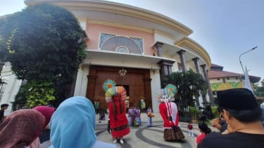 Rayakan HUT ke-499 Jakarta, Setu Babakan Suguhkan Gebyar Seni Budaya Hingga Aksi Seniman Betawi