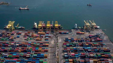 Neraca Dagang Surplus, Arus Logistik Nasional terus Bergerak