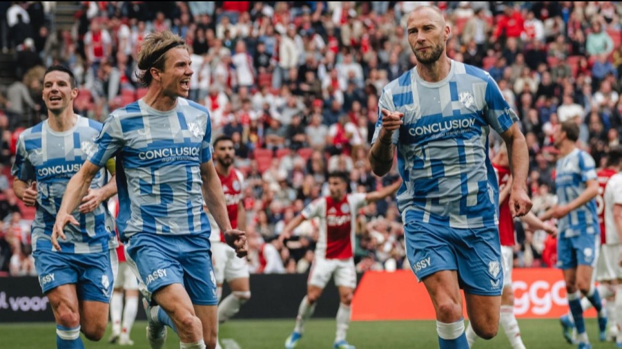 Hilang di Latihan Perdana, Pemain FC Utrecht Dikaitkan dengan Persib Bandung
            - galeri foto