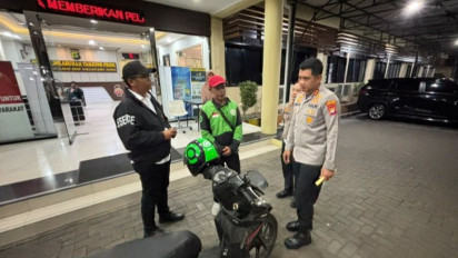 Tergiur Tawaran Uang dan Ponsel dari Pelaku, Pengemudi Ojol Kehilangan Motor