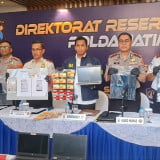 Bongkar Sindikat Love Scamming, Polda Jatim Amankan 2 WNA Asal Afrika
