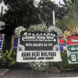 Dedi Mulyadi Karangan Bunga Hitam-Putih di HUT Jakarta, Apa Maksudnya?