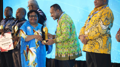 Wamendagri Ribka Haluk Apresiasi Pemda Berprestasi di Papua, Dinilai Dorong Perbaikan Tata Kelola Pemerintahan