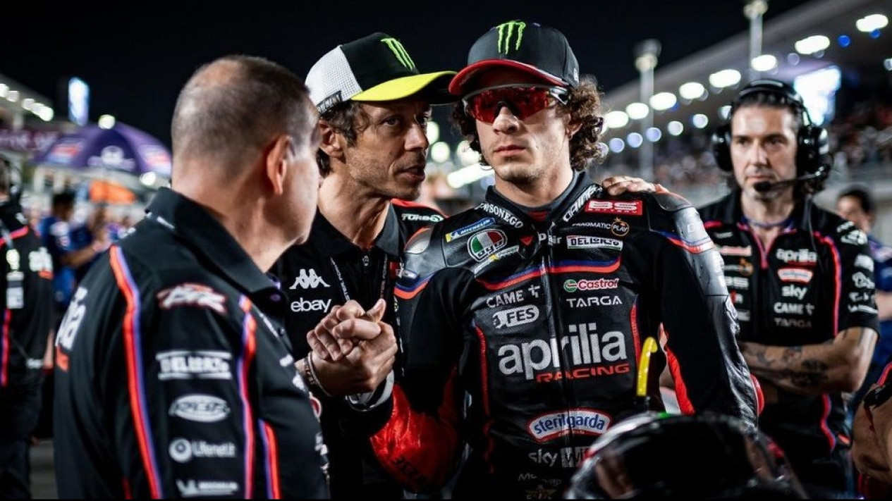 Muridnya Diskorsing dari MotoGP Ceko 2026 karena Pukul Marshal, Valentino Rossi Langsung Buka Suara
            - galeri foto