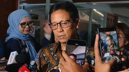 Masih Banyak Orangtua Larang Anaknya Vaksinasi, Menkes: Takut Demam
