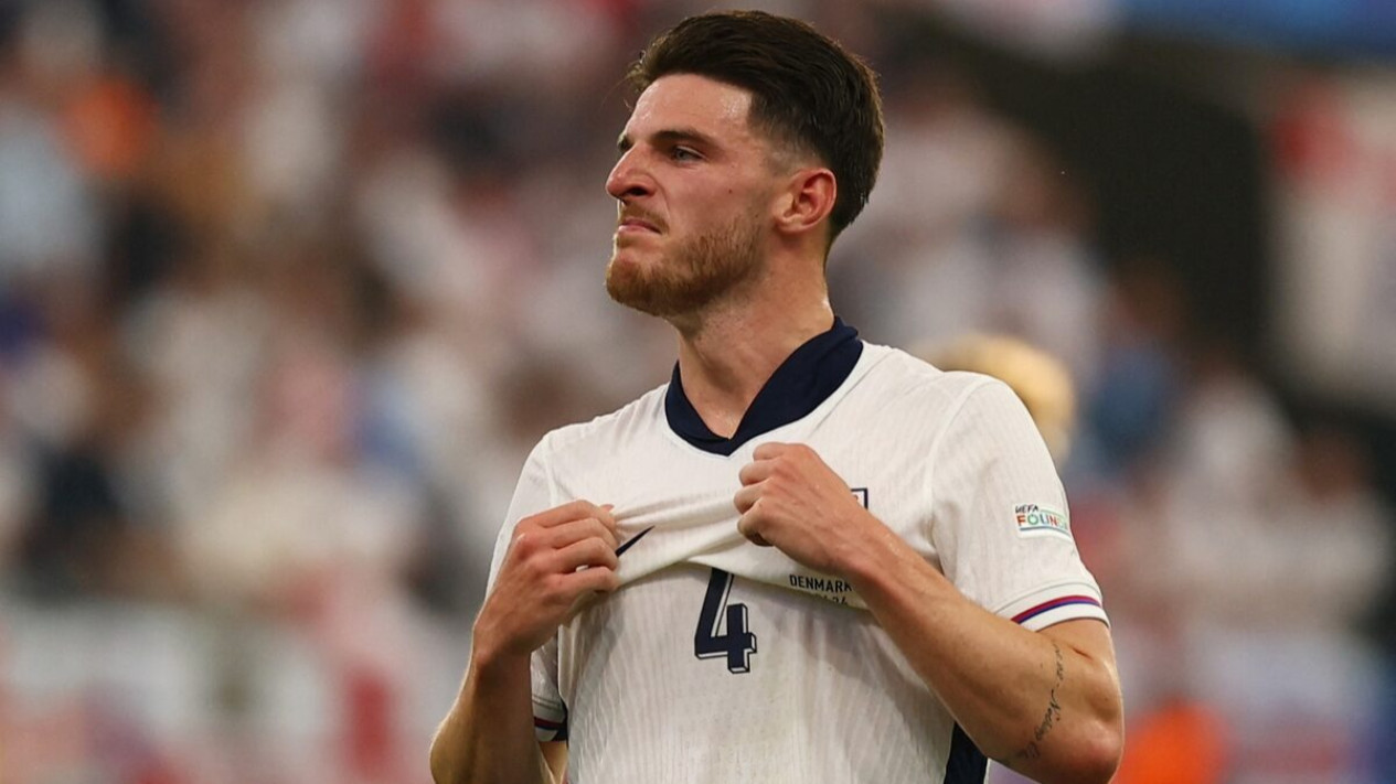 Dua Pemain Arsenal Buat Thomas Tuchel Pusing di Piala Dunia 2026! Saka Mulai Pulih, Declan Rice Malah Mengkhawatirkan
            - galeri foto