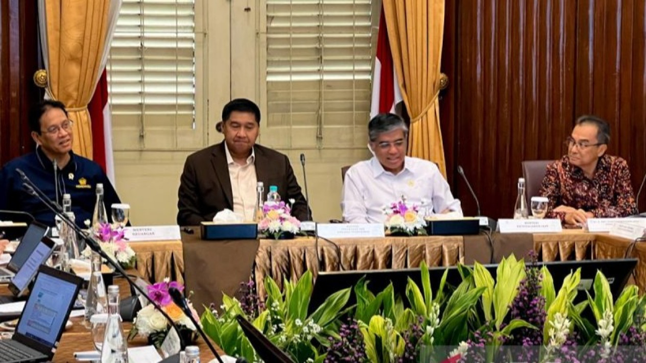 Menteri PKP Ungkap Terobosan Tenor KPR 40 Tahun Telah Disepakati dan Siap Dijalankan
            - galeri foto