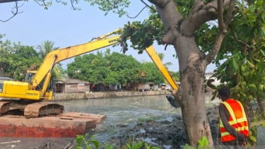 Permudah Nelayan, Pemprov Banten Normalisasi Muara Sungai di Karangantu