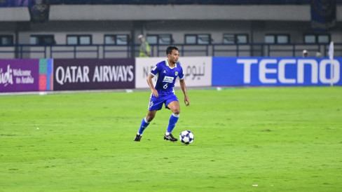 Incar Menit Bermain di Klub Lain, Persib Bandung Relakan Lepas Robi Darwis