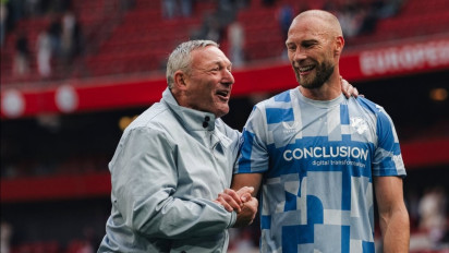 Bek Belanda Sahabat Ole Romeny yang Dikaitkan dengan Persib Bandung Berpamitan dari FC Utrecht