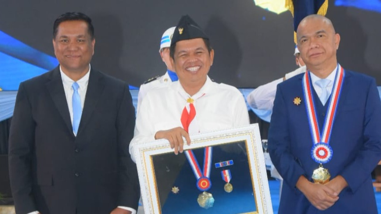 Jamintel Kejagung Perkenalkan Sistem Pengawasan MBG Berbasis Aplikasi di Sumedang
            - galeri foto