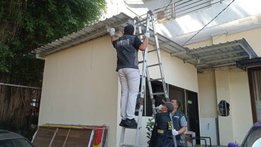 Kortas Tipidkor Polri Geledah 4 Lokasi di Sidoarjo, Buru Aliran Dana Kasus Ponsel Ilegal Rp235,8 Miliar