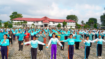 Ajak Pelajar NTT Siapkan Diri untuk Generasi Emas 2045, Ketum TP PKK: Kalian akan Jadi Penerus Bangsa Ini