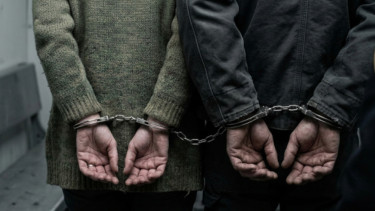 Miris! Kasus Kekerasan pada Anak 12 Tahun Terbongkar, Polisi Tetapkan Ibu dan Seorang Pria 46 Tahun sebagai Tersangka