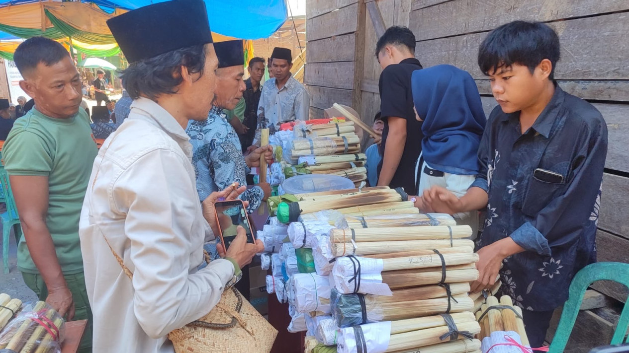 Ritual Adat Pangku Paliare, Tradisi Suku Semende di Bengkulu Mensensus Jumlah Penduduk
            - galeri foto