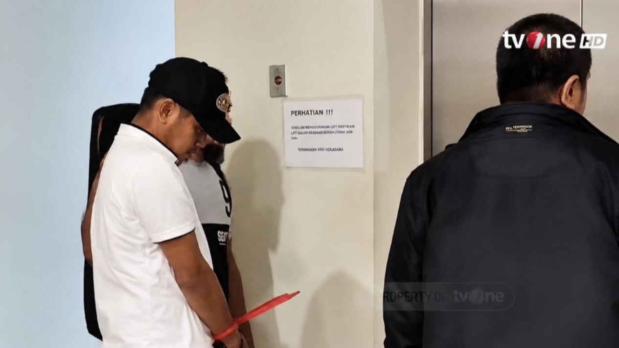 Terungkap Identitas Pelaku Penganiayaan Caddy Golf di Tangerang, Apakah Pejabat Publik? Ini Fakta Sebenarnya
            - galeri foto