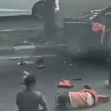 Mobil PPSU Oleng Lalu Tabrak Pohon di Kalideres, Empat Petugas Luka-luka