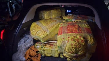 Bareskrim Polri Gagalkan Penyelundupan 325 kg Sabu Jaringan Thailand, Narkoba Dibungkus Kemasan Teh China
