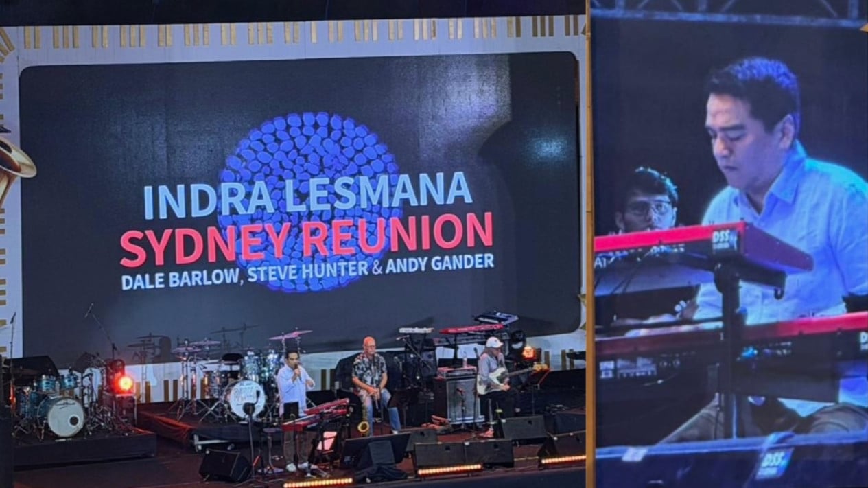 Indra Lesmana Bikin Penonton Gedebage Jazz Festival Terhipnotis, Reuni 40 Tahun Jadi Sorotan
            - galeri foto