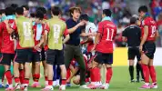 Resmi Mundur Setelah Korea Selatan Gagal di Piala Dunia, Hwang Myung-bo Dapat Kritik Keras Usai Hanya Baca Prompt di Hadapan Media