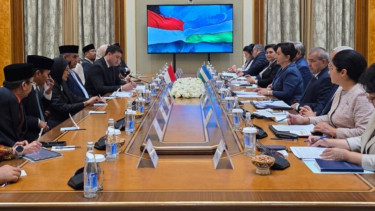 Ahmad Muzani Bicara Potensi Wisata Religi Saat Bertemu Ketua MPR Uzbekistan