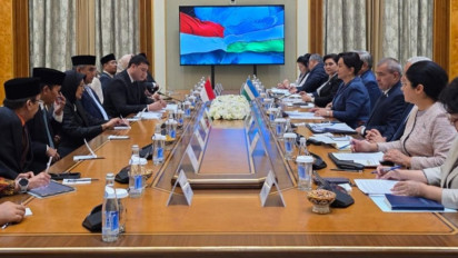 Ahmad Muzani Bicara Potensi Wisata Religi Saat Bertemu Ketua MPR Uzbekistan