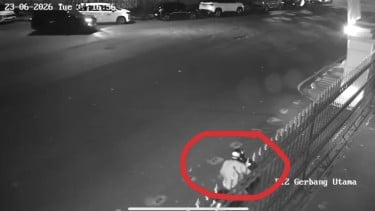 Kok Bisa, Taufik Hidayat Terekam CCTV di Kediaman Dedi Mulyadi