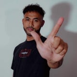 Tambah Amunisi Dibawah Mistar, Persija Jakarta Resmi Datangkan Aqil Savik untuk Super League 2026/2027