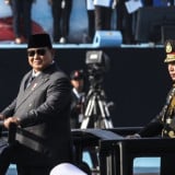 Prabowo Beri Tanda Kehormatan Bhayangkara Naraya ke 6 Polisi, Siapa Saja?