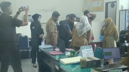Usut Dugaan Korupsi, Kejari Tulungagung Geledah Kantor BPKAD dan Disbudpar