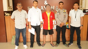 Tuntaskan Kasus Rokok Ilegal, Bea Cukai Makassar Serahkan Tersangka dan Barang Bukti ke Kejaksaan