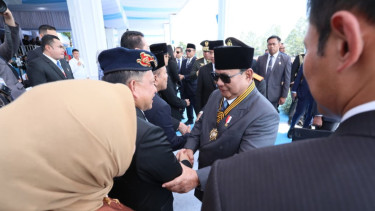 Mendagri Tito Karnavian Hadiri Upacara Peringatan ke-80 Hari Bhayangkara di Cikeas Bogor