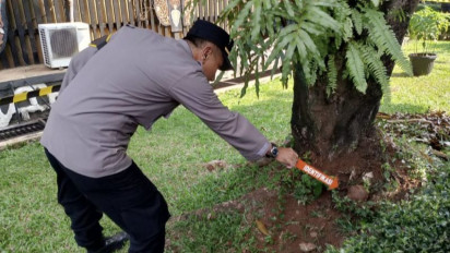 Geger Penemuan Benda Diduga Mortir di Anjungan Sumbar TMII, Tim Gegana Turun Tangan