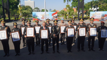 Ungkap Skimming Internasional hingga Perjokian UTBK, Satreskrim Polrestabes Surabaya Raih Penghargaan
