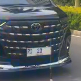 Viral Patwal RI 21 Pepet Mobil Warga di Kawasan Senayan