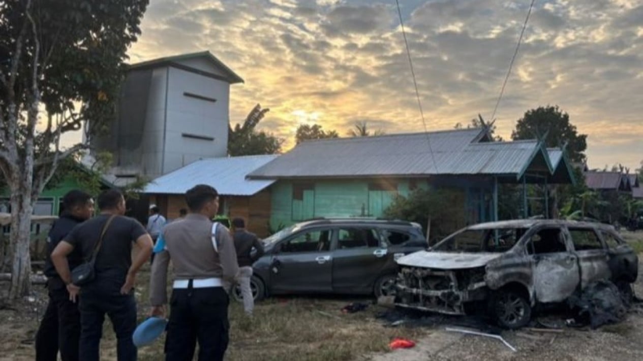 Tragedi Berdarah Penggerebekan Kasus Narkoba di Katingan Kalteng: Satu Polisi Gugur, Dua Lainnya Hilang
            - galeri foto
