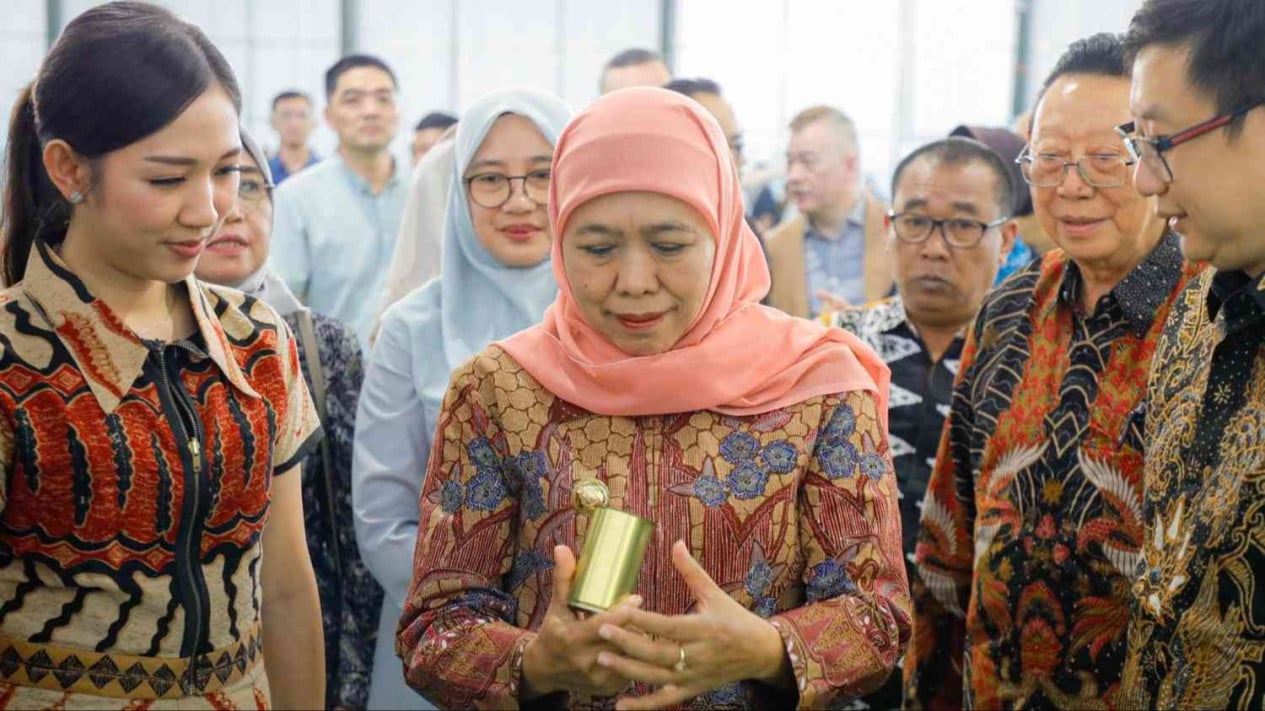 Diresmikan Gubernur Khofifah, Pabrik Kemasan Kaleng Modern Banyuwangi Serap Ratusan Pekerja Lokal
            - galeri foto