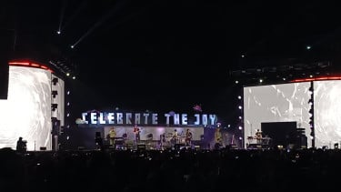 MLTR dan Xdinary Heroes Guncang Prambanan Jazz 2026, Ribuan Penonton Larut Bernyanyi di Bawah Candi
