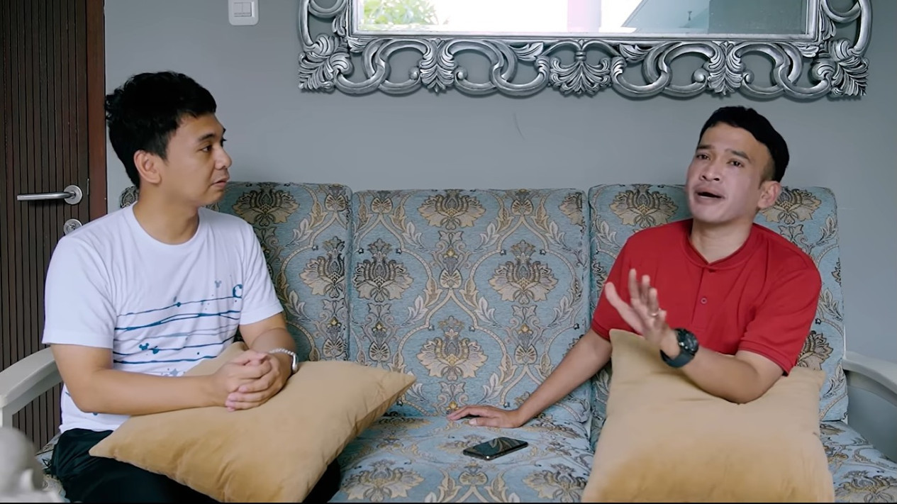 Cerita Gangguan Mistis Ruben Onsu Bareng Raditya Dika Kembali Viral, Netizen Banjiri Kolom Komentar
            - galeri foto