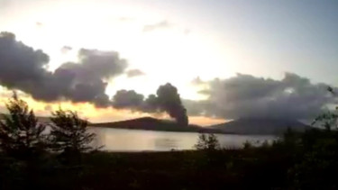 Gunung Anak Krakatau Berstatus Siaga, Kapal-kapal Diminta Tak Mendekati Kawasan