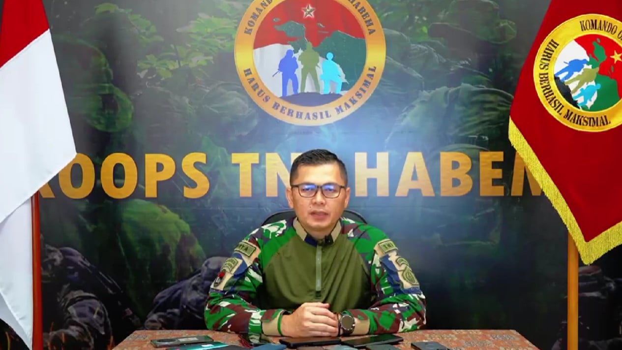 Kronologi Warga Sipil Tewas Tertembak Peluru Nyasar di Intan Jaya Papua, TNI Sebut Ulah OPM Pimpinan Peles Tigau
            - galeri foto