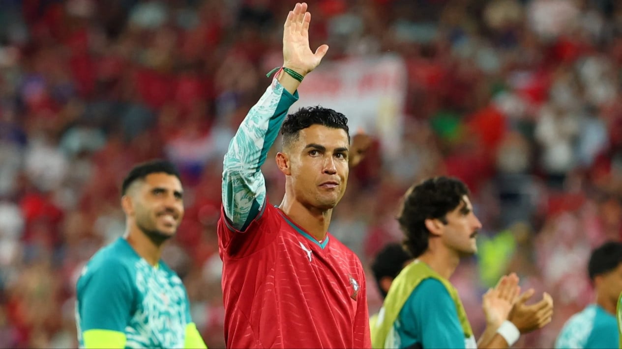 Cristiano Ronaldo Pensiun dari Timnas Portugal Usai Piala Dunia 2026? Pemilik 5 Ballon d'Or itu Bilang Begini
            - galeri foto