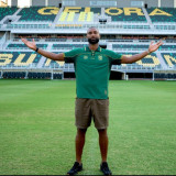 Persebaya Resmi Dapatkan Bek Tengah Tanjung Verde, Yuran Fernandes Ungkap Alasan Tinggalkan Juku Eja