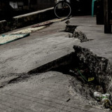 Lensa Berbicara: Jalan Amblas di Pulogadung Jakarta Timur, Warga Khawatir Longsor Ancam Permukiman