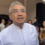 Detik-Detik Wali Kota Farhan Selamatkan Pemotor dari Kepungan Begal di Bandung